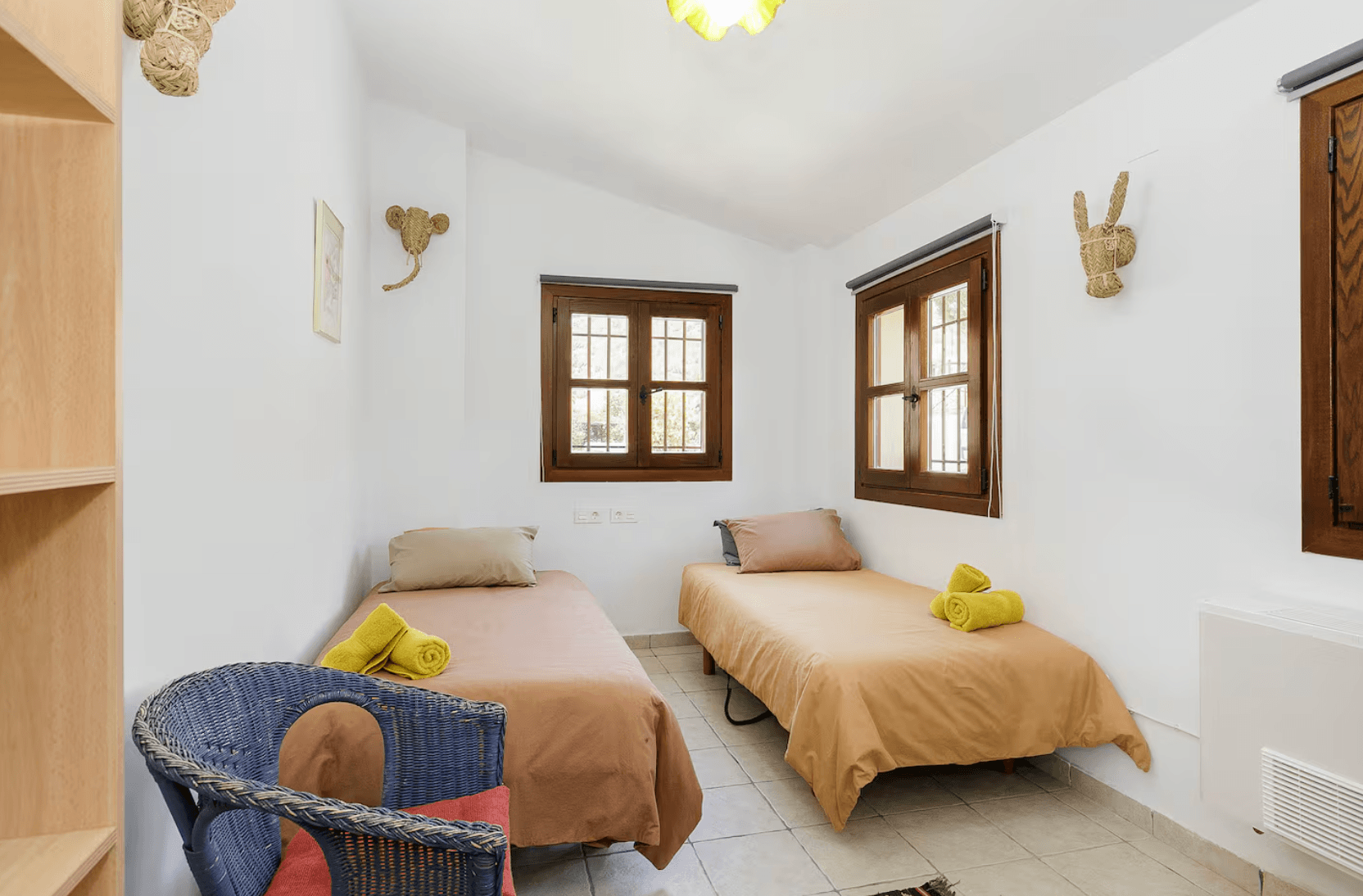 Shared Twin with shared sitting area and bathroom